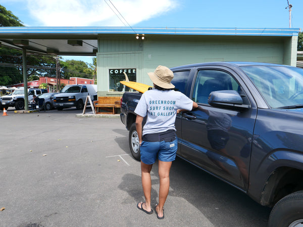 Greenroom Art Gallery Surf Shop Haleiwa Version T-Shirt Grey