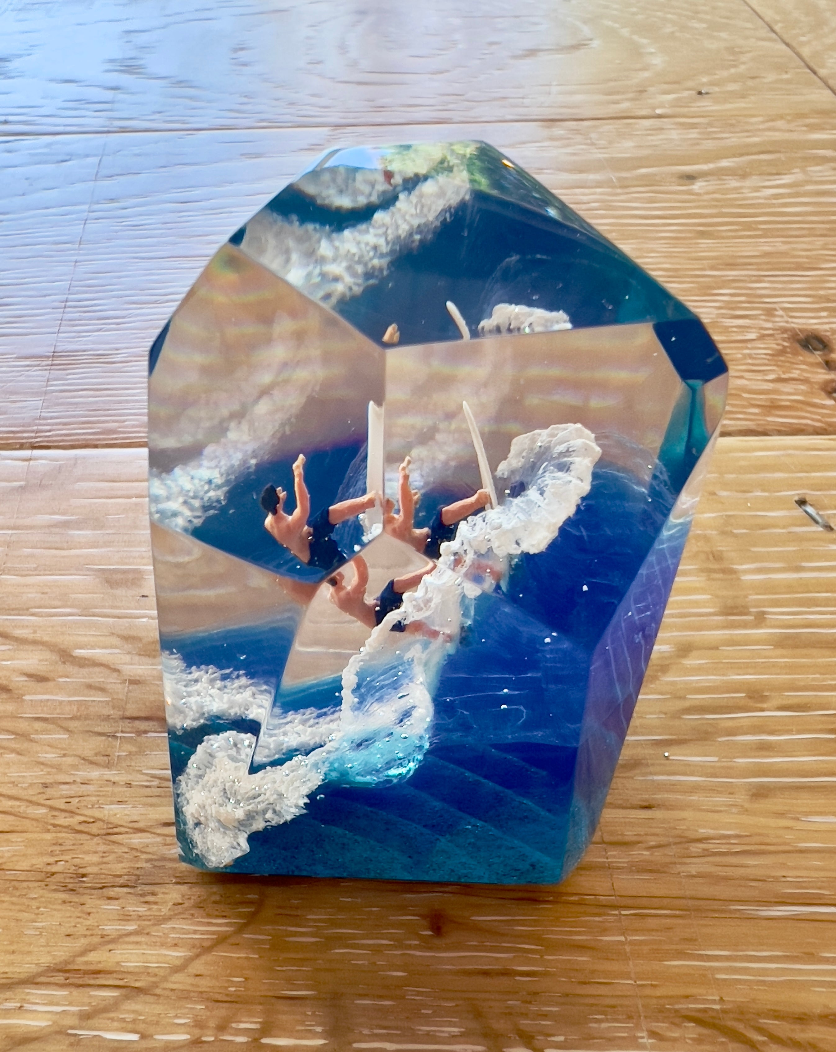 AUMBAK Crystal Cube Medium #1
