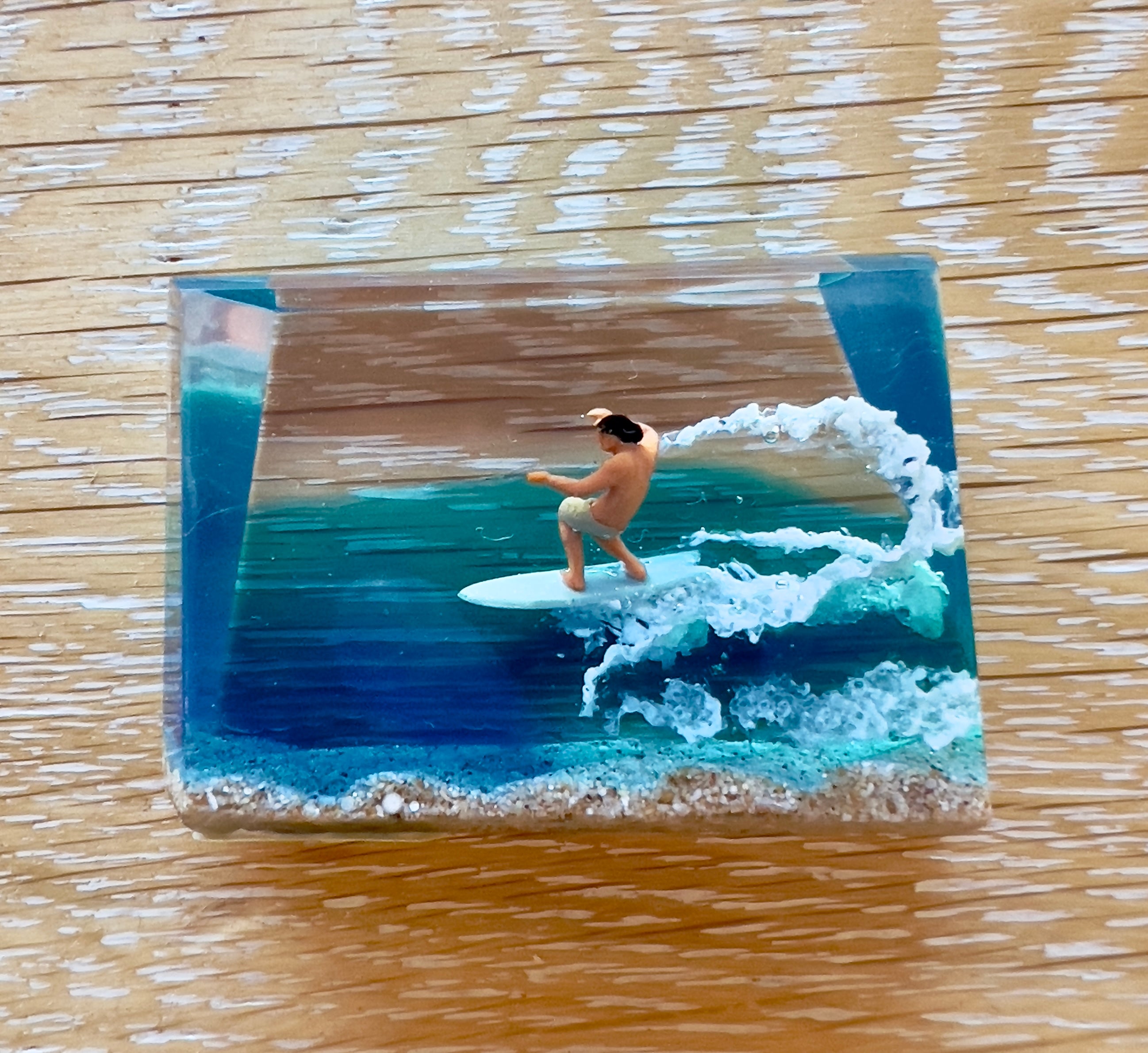 AUMBAK Crystal Cube Small #3
